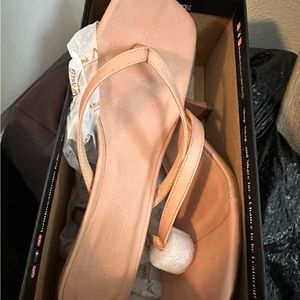 Tan small heel